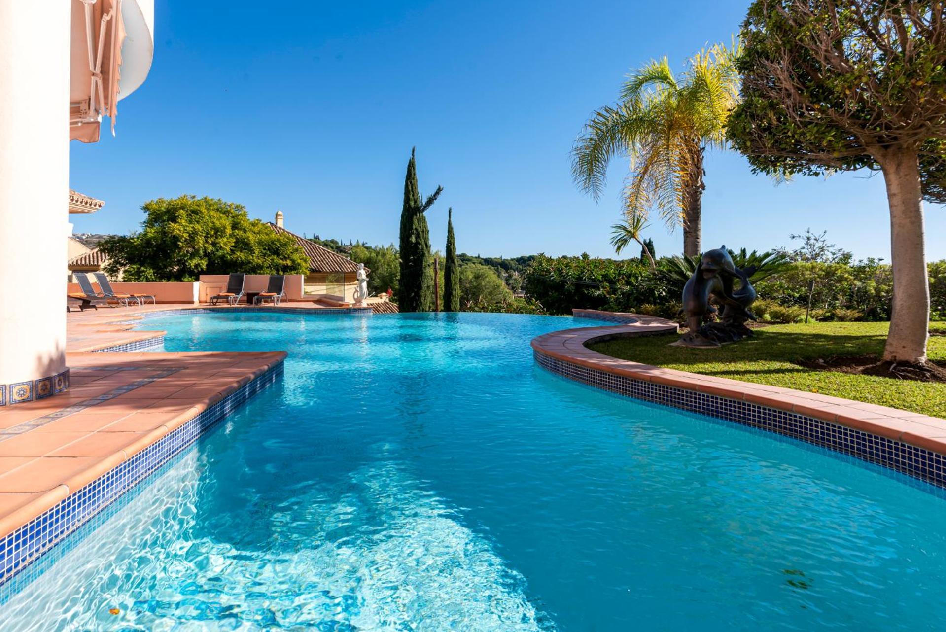 Luxury Villa Robledal By Mabiente - Views Of The Sea And The Golf Course Marbella Exterior foto