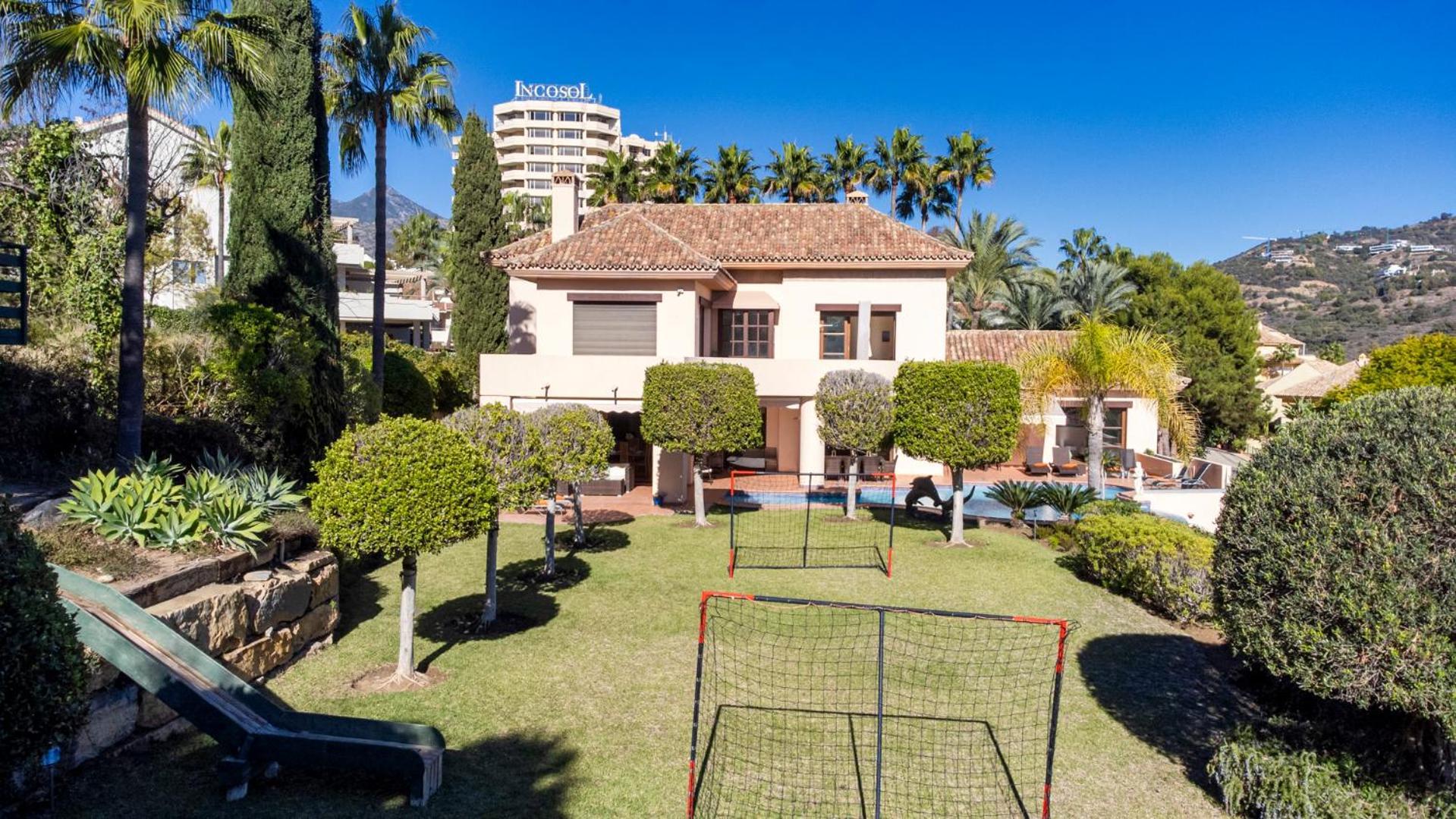 Luxury Villa Robledal By Mabiente - Views Of The Sea And The Golf Course Marbella Exterior foto